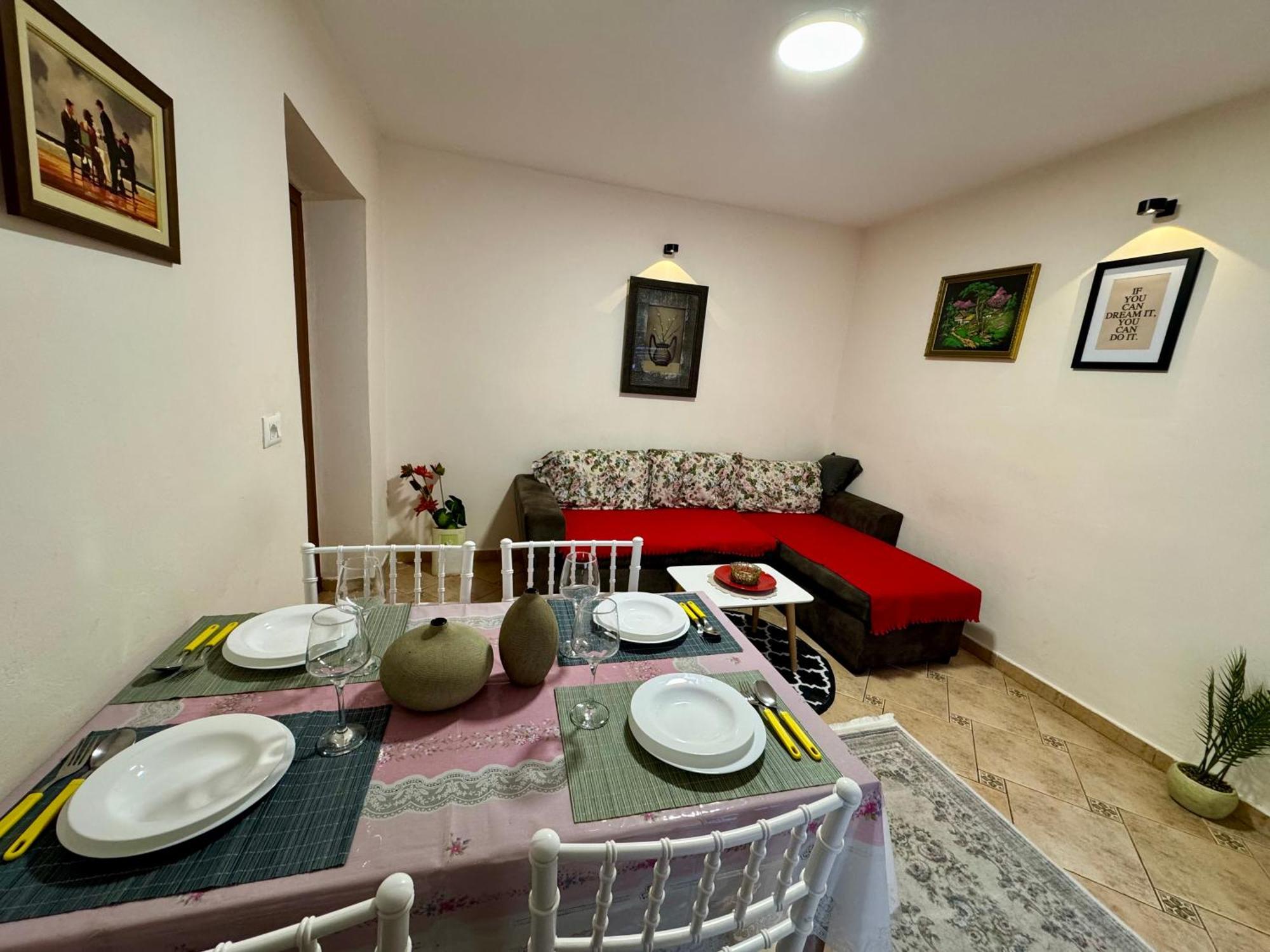 Skerdi'S Apartment - City Center Тирана Экстерьер фото
